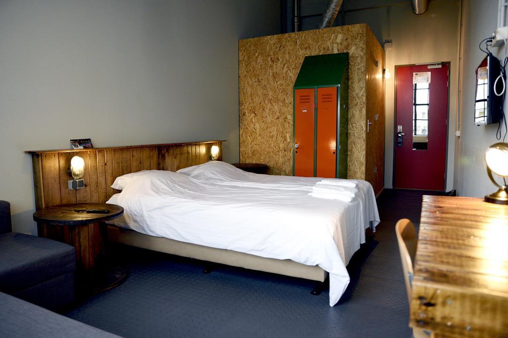 Blue Collar Hotel Eindhoven Room photo